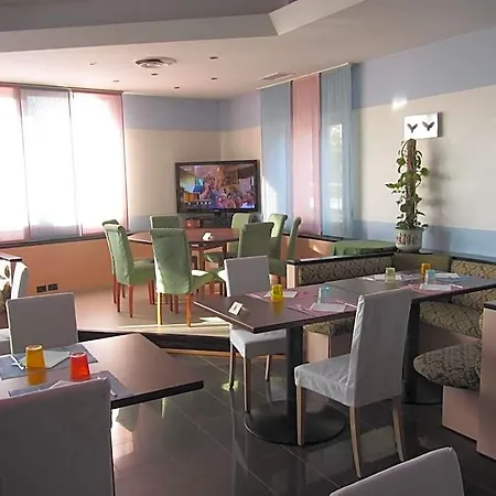 Castellani Hotel 3*