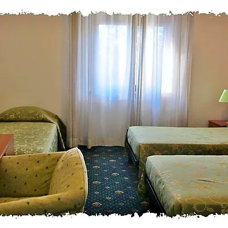 Castellani Hotel 3*